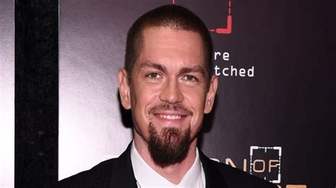 Steve Howey Height, Weight, Age, Net Worth, Facts